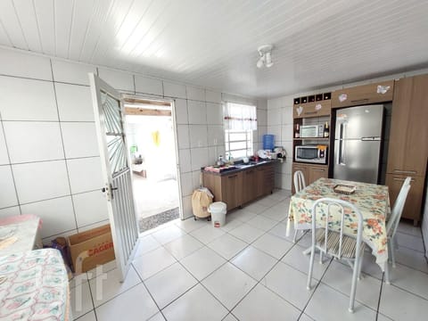 Image 6 - 250409